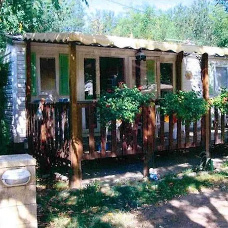 A Avec Piscine Partagee Et Vue Montagne Holiday home *