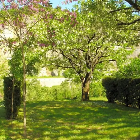Holiday home A Avec Piscine Partagee Et Vue Montagne