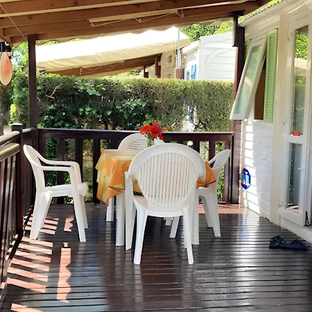 A Avec Piscine Partagee Et Vue Montagne Holiday home *