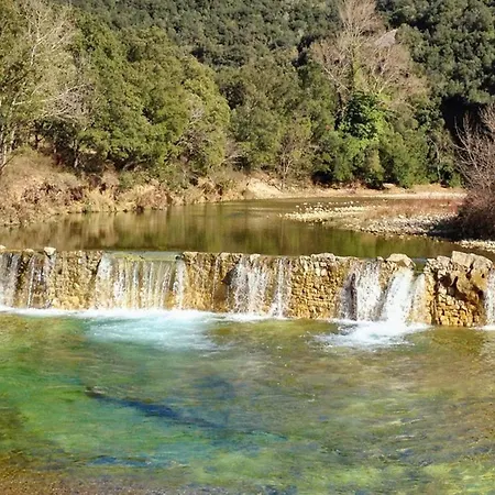 A Avec Piscine Partagee Et Vue Montagne Holiday home