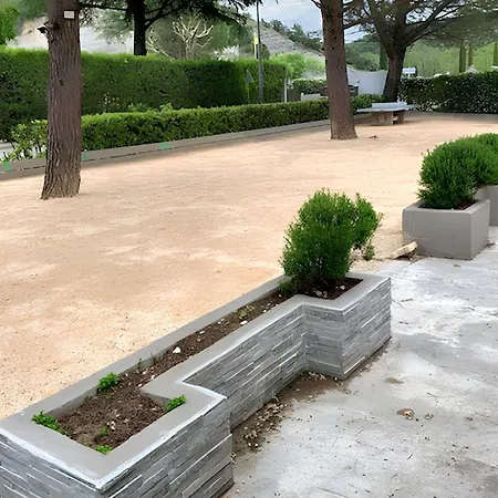 Holiday home A Avec Piscine Partagee Et Vue Montagne